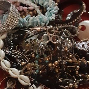 Vintage/modern jewelry lot